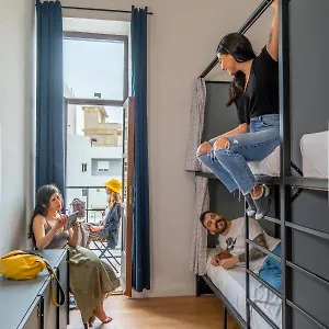  Hostel Intra Muros
