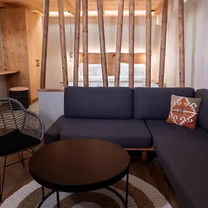  Appartamento Theros By Agora Luxury In The Heart Of Heraklion
