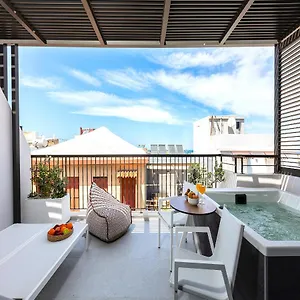 Porta Apartahotel