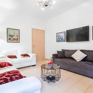 Διαμέρισμα Local Apt Near City Lights 1, Ηράκλειο Κρήτης